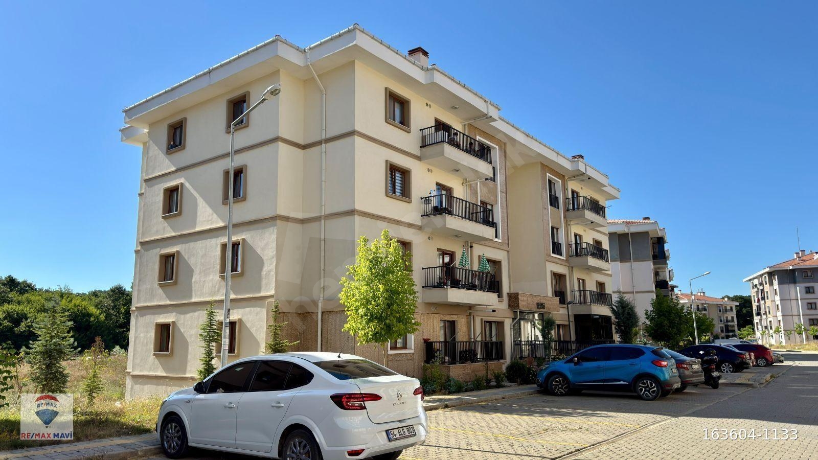 RE/MAX Korucuk Yeni Toki 2+1 90m² Ara Kat // Asansörlü / Borçsuz