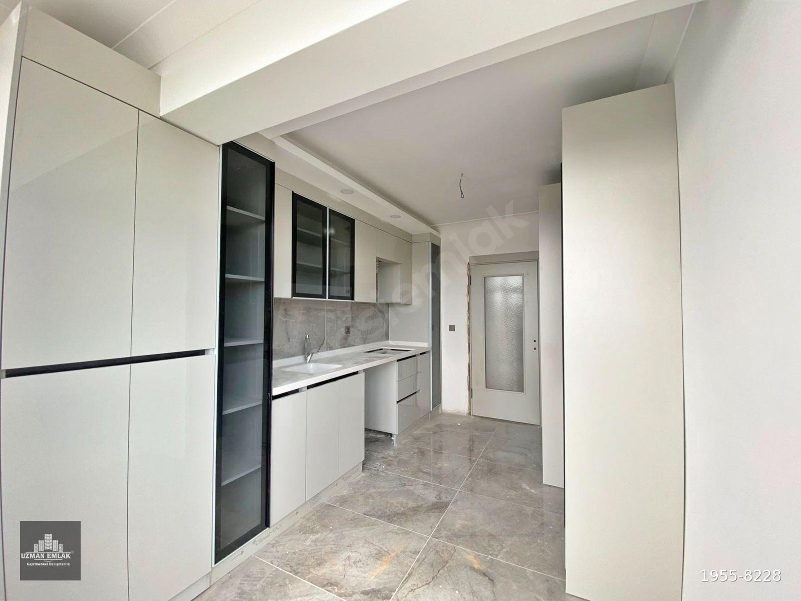 MUTLU'DA HER CEPHESİ FULL MANZARALI ARA KAT SIFIR 3+1 DAİRE