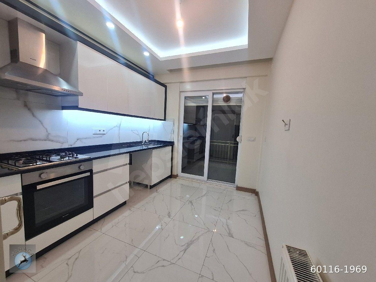Yatırımcıya Kiracılı Emniyet Tranvay Yakın 1.Kat 2+1,kapalı ve Acık Otoparklı Doğalgazlı 95m2 Daire