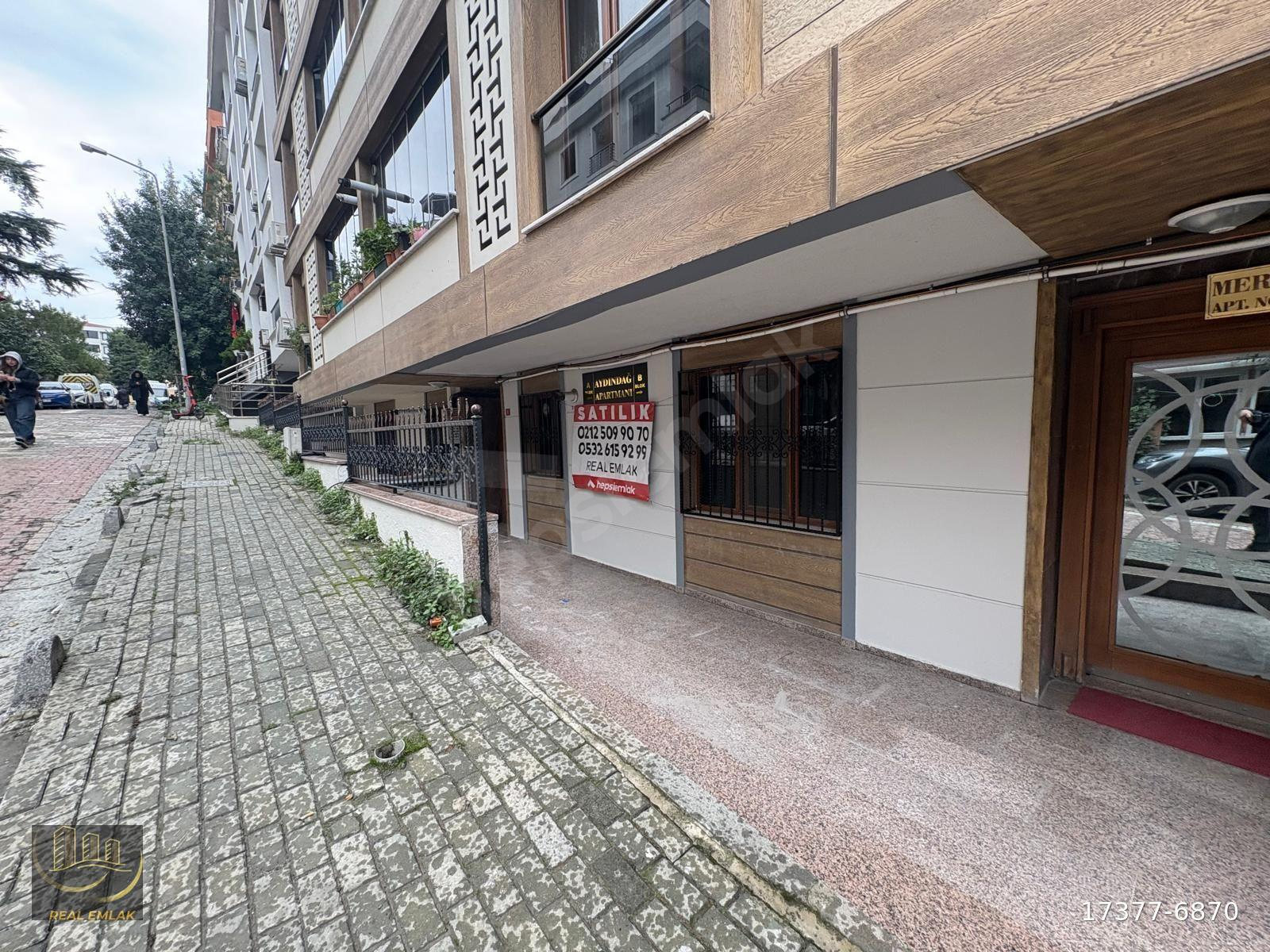 Avcılar Ambarlı da Kullanışlı Geniş Teraslı Otoparklı 2+1