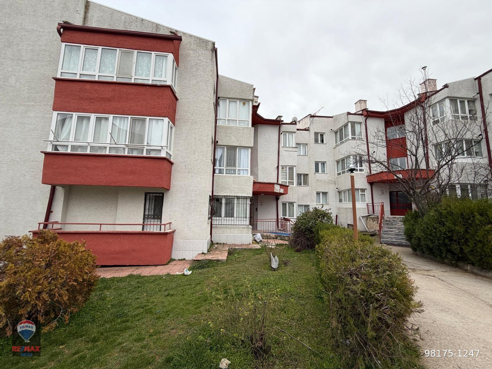 SULTANDERE 75. YIL MAHALLESİ BAHÇELİ KULLANIŞLI SATLIK 3+1 DAİR