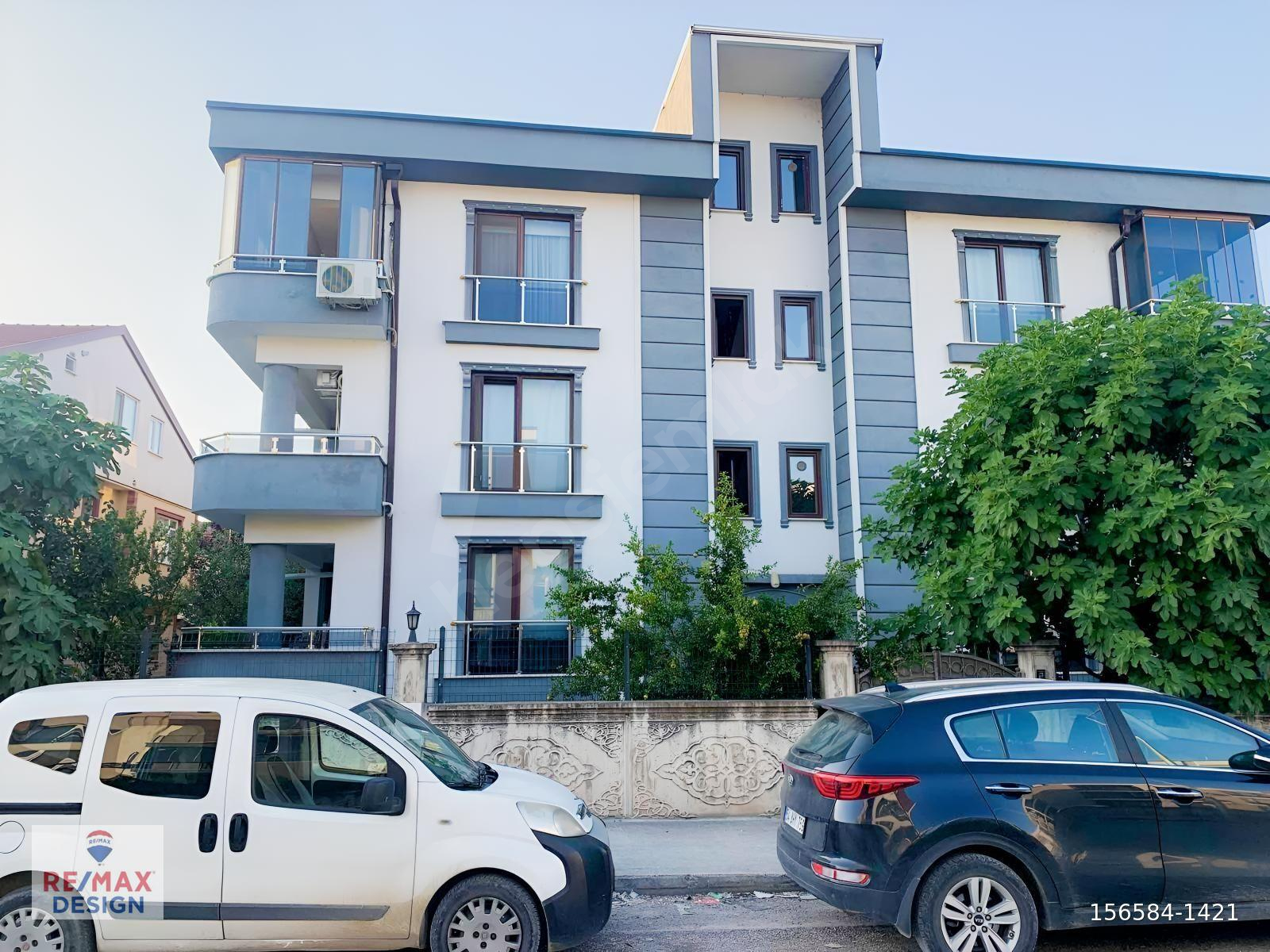 REMAX DESİGN ADAPAZARI GÜNEŞLER MAHALLESİ 147 M2 3+1 DAİRE