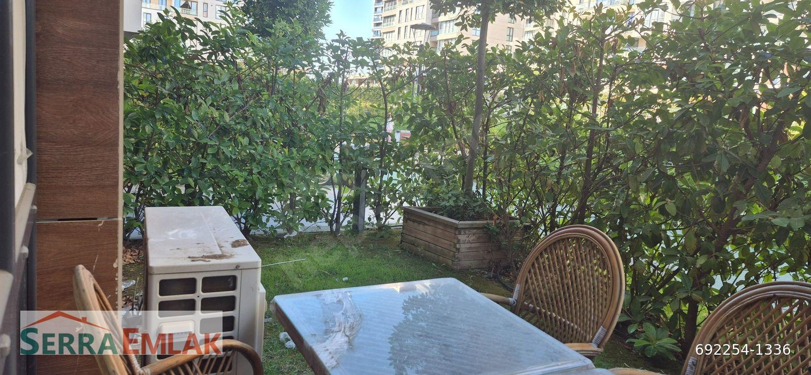 Kayaşehir Evvel İstanbul'da Bahçe Kullanımlı 1+1 kiralık Daire
