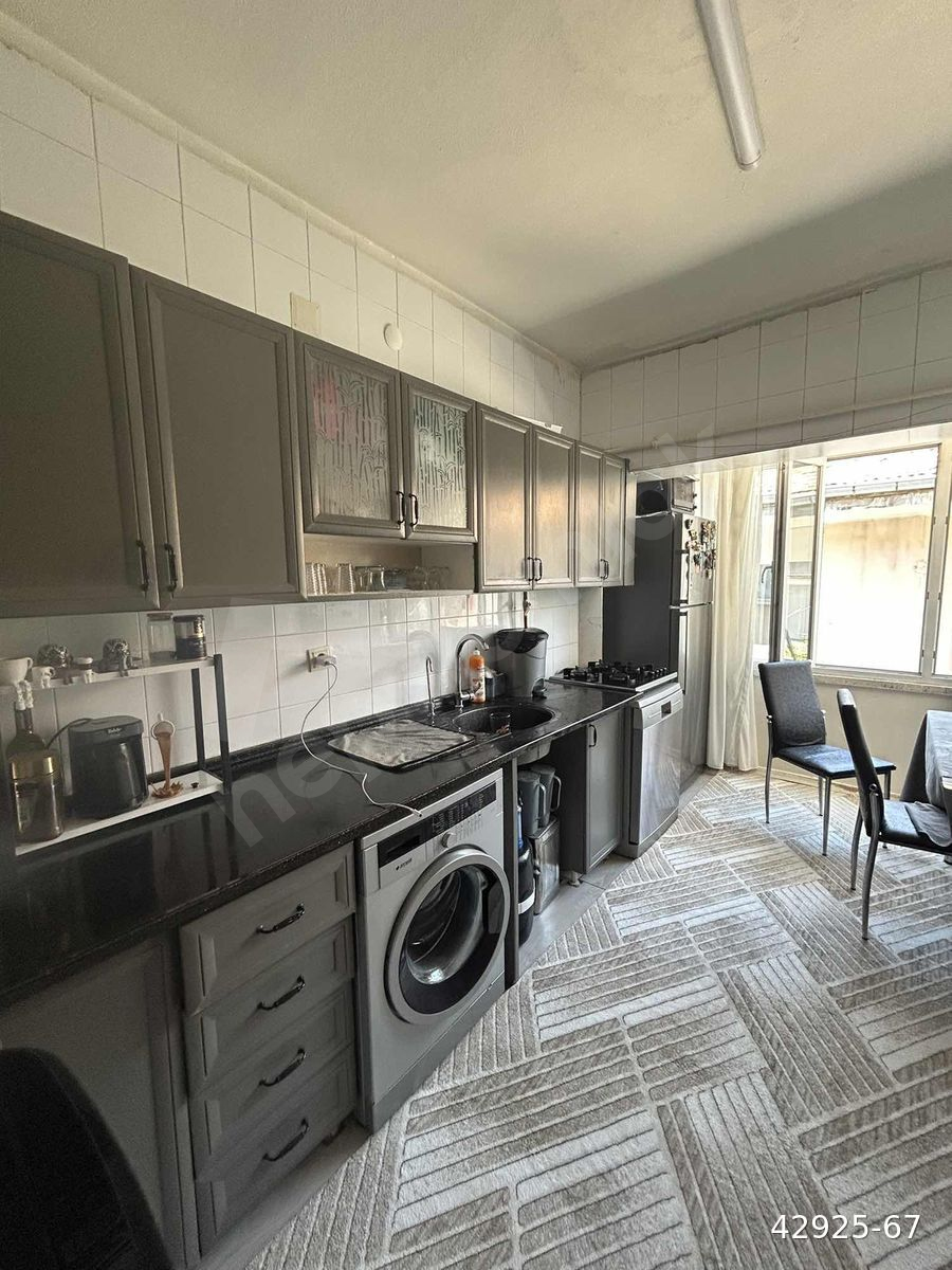 ORDU CADDESİ ALT SOKAĞINDA 2+1 TEMİZ SATILIK DAİRE