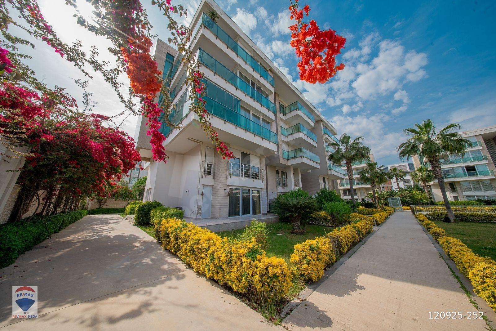 Uncalı Konaklarda Modern, Resort Konforunda 4+1 Lüks Daire