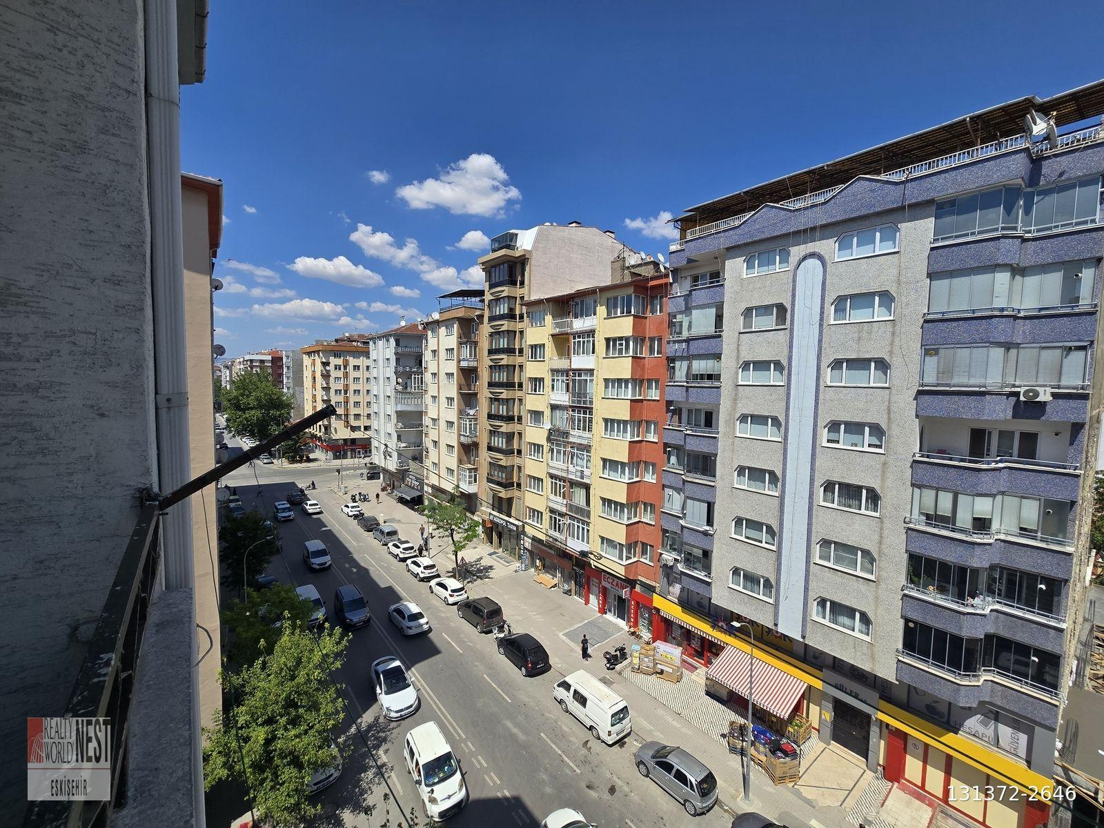 RW NEST'TEN VATAN CD ÜZERİNDE ASANSÖRLÜ KİRALIK GENİŞ 2+1