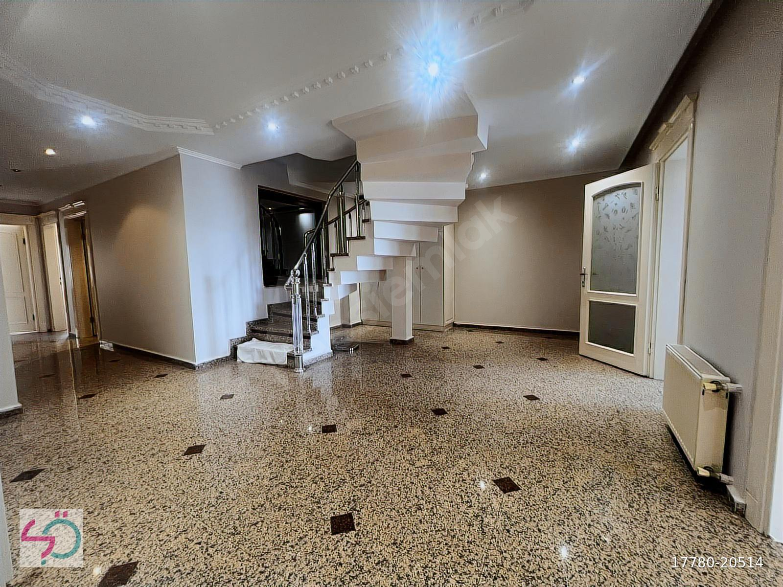 ŞEBNEM ÖZGÜL'DEN DENİZ MAN. ÜST BAKIMLI 4+2-300 M2 ÜSTDUBLEX