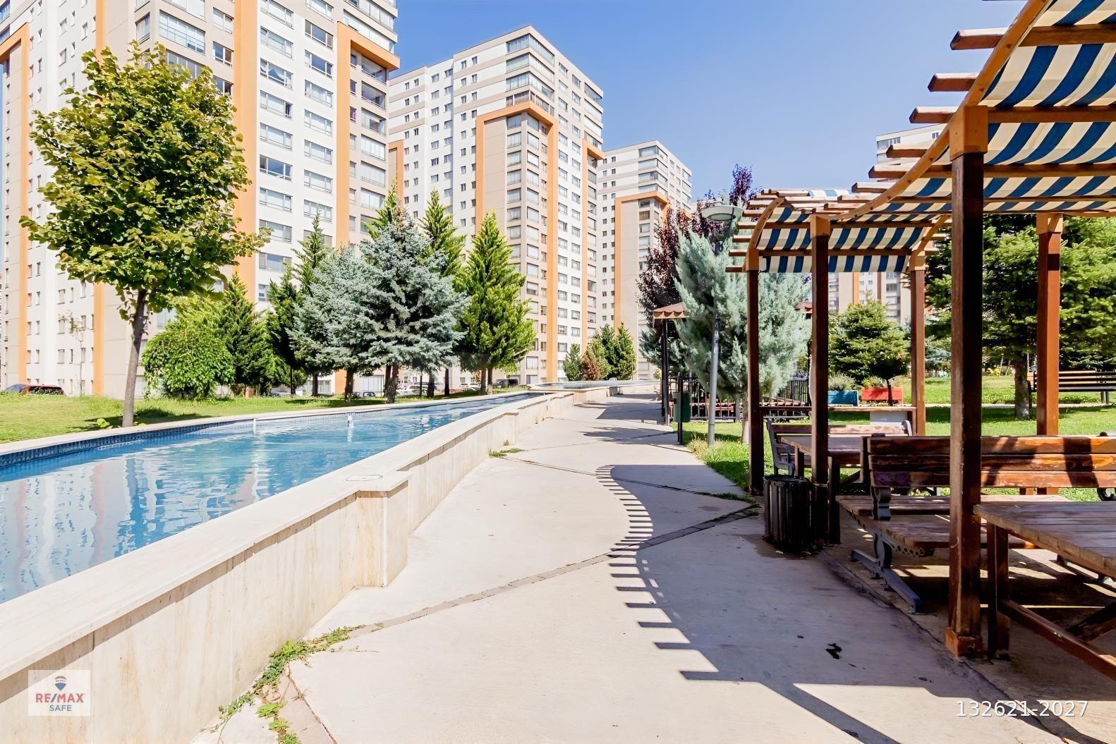 BAHÇEN ERYAMAN KONUTLARINDA SATILIK 4+1 LÜKS DAİRE