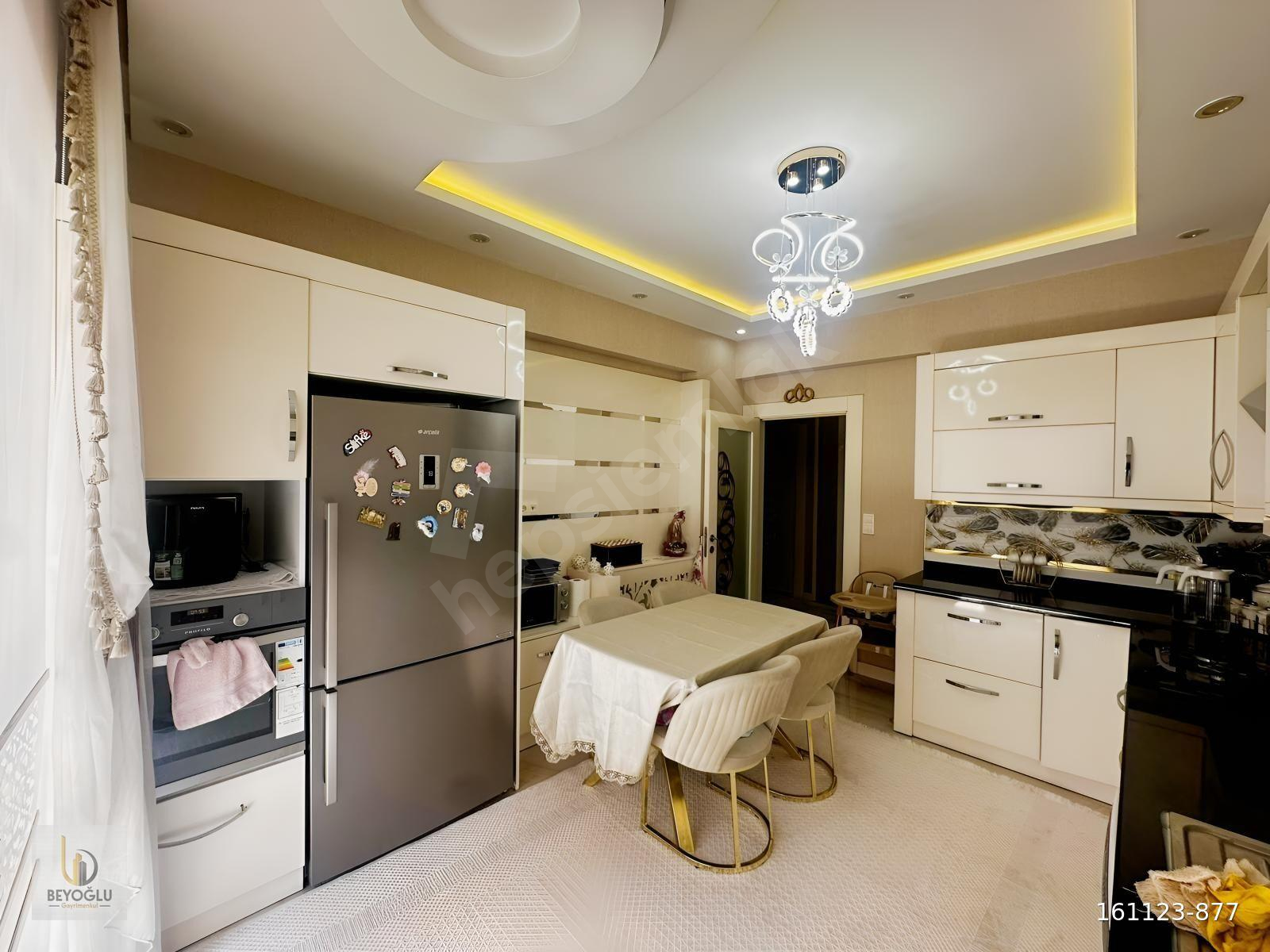 FISTIKLIK'DA PRESTEJLİ LOKASYON'DA 3+1 SATILIK LÜKS DAİRE