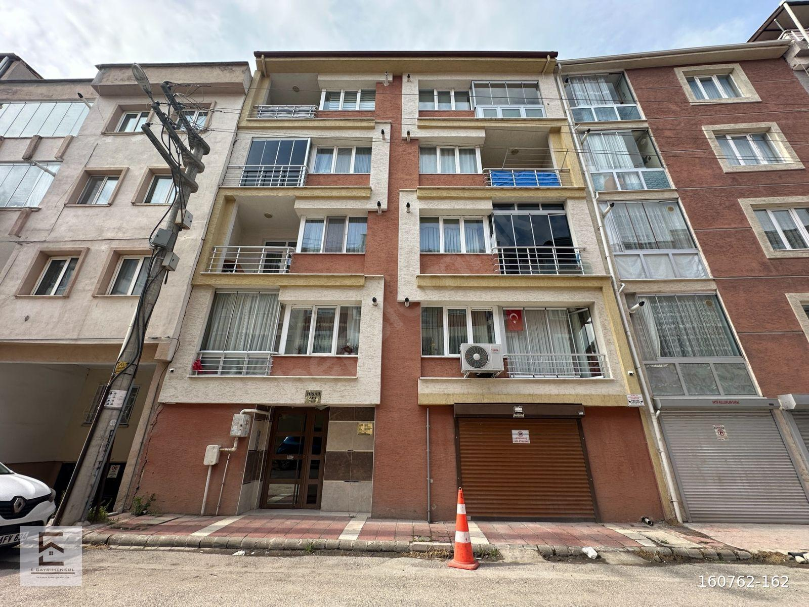 E GAYRİMENKUL'DEN FATİH MAHALLESİN'DE GARAJLI 110m2 SATILIK 2+1 DAİRE