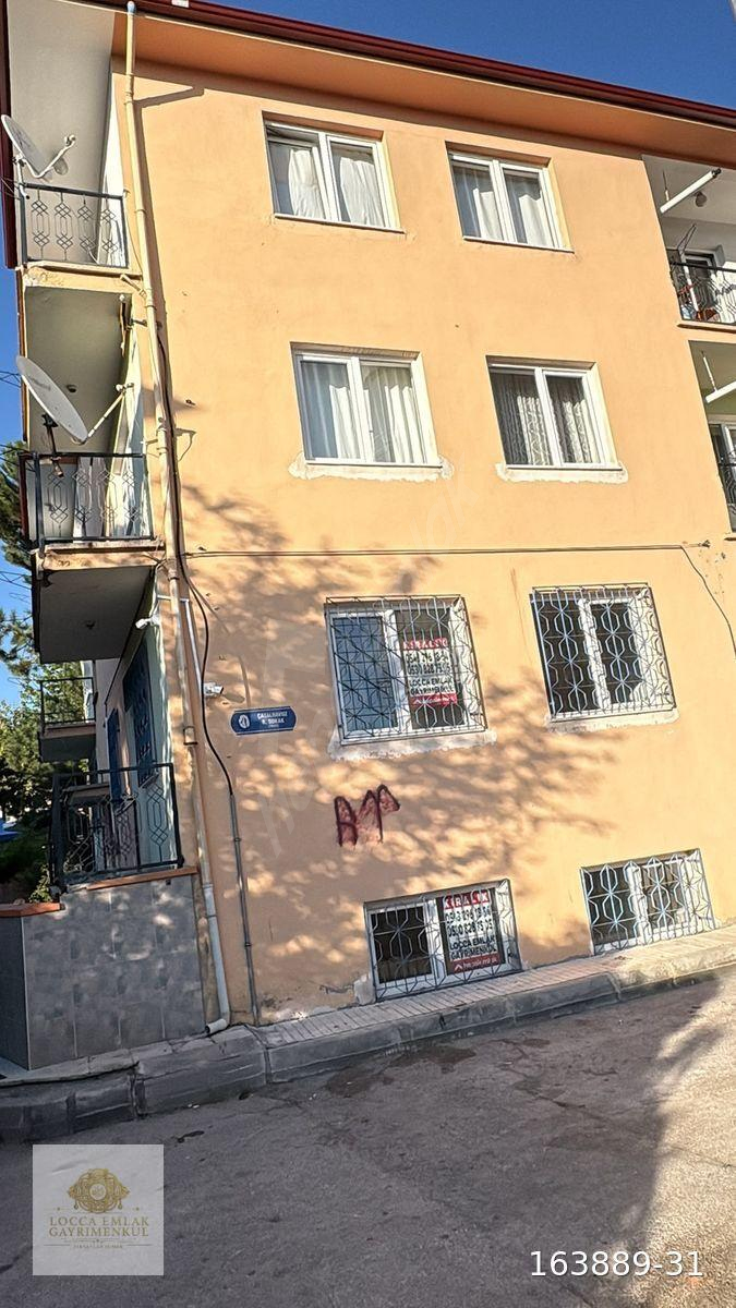 VARİNLİ CADDESİ UFUK MARKET YANINDA 2+1 KİRALIK DAİRE BODRUM KAT