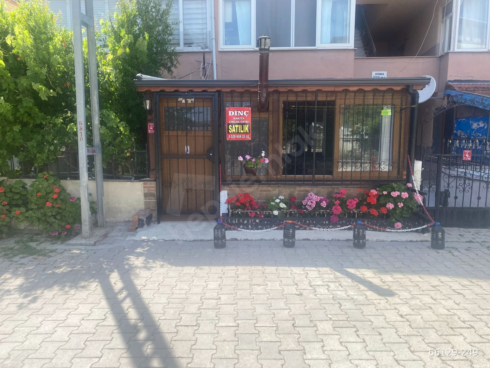 AVŞA ADASINDA DİNÇ HARİTA EMLAK'TAN SATILIK 2+1 DAİRE