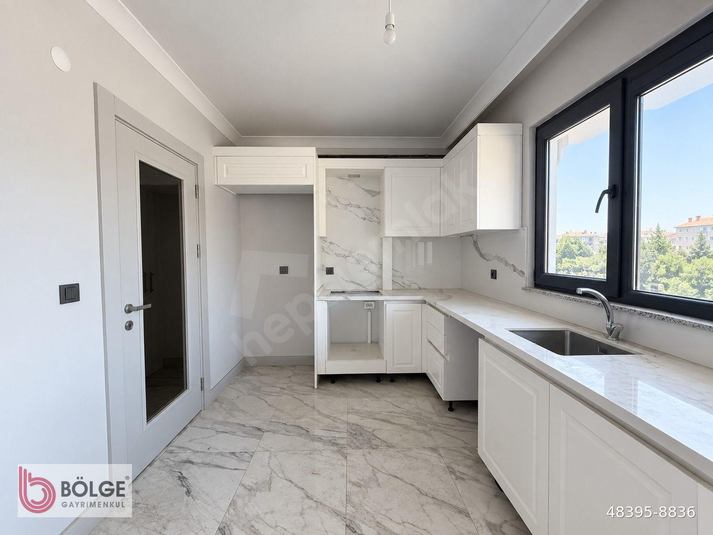 CAMİ MAHALLESİ SAHİL YAKINI 3+1 178M² SIFIR FIRSAT BAHÇE DUBLEKS