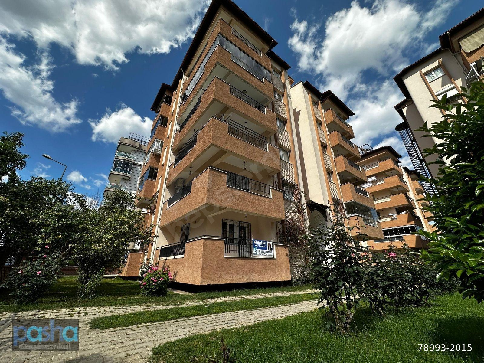 Adnan Menderes Mah İlkyaz Sitesinde 3+1 Doğalgazlı Kiralık Daire