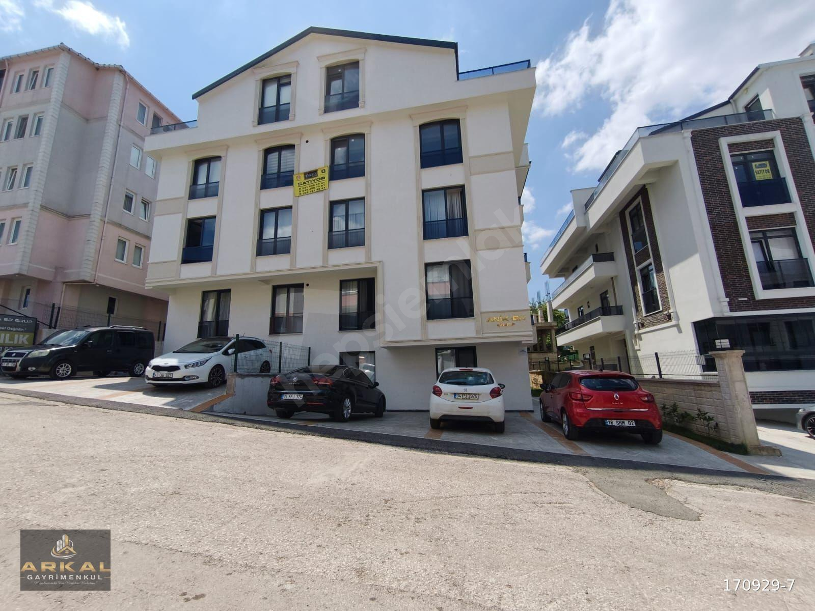BAŞİSKELE BARBAROS MH.DENİZ MANZARALI 3+1 ÇATI DUBLEKS DAİRE