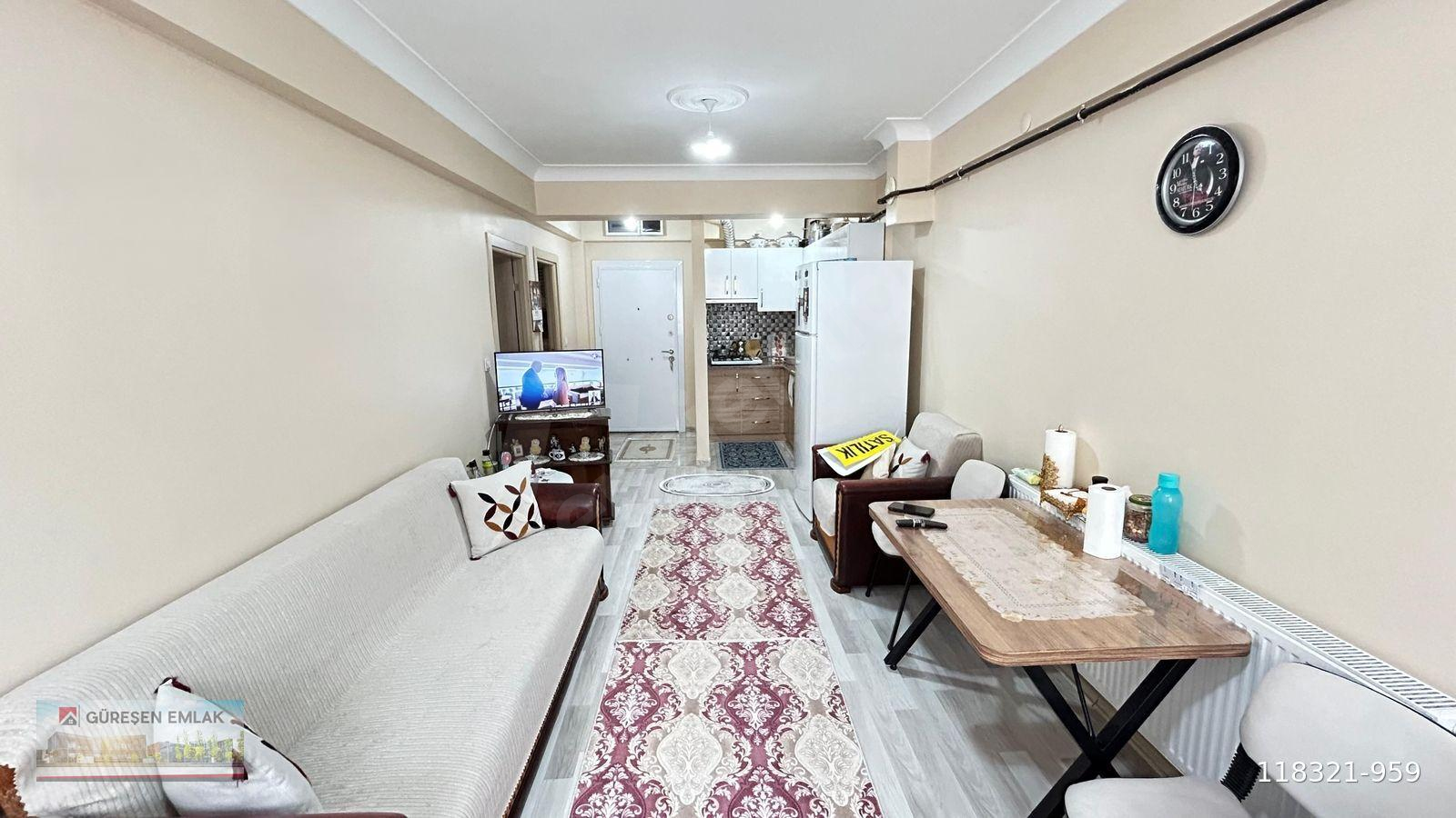 BOSTANPAZARI SEMTİNDE AÇIK BALKONLU YATIRIMLIK 1+1 SATILIK DAİRE
