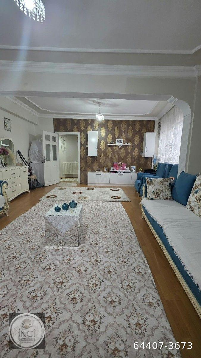 Topraklık mahallesinde otogara yürüme mesafesi Arakat masrafsız daire! Kombili