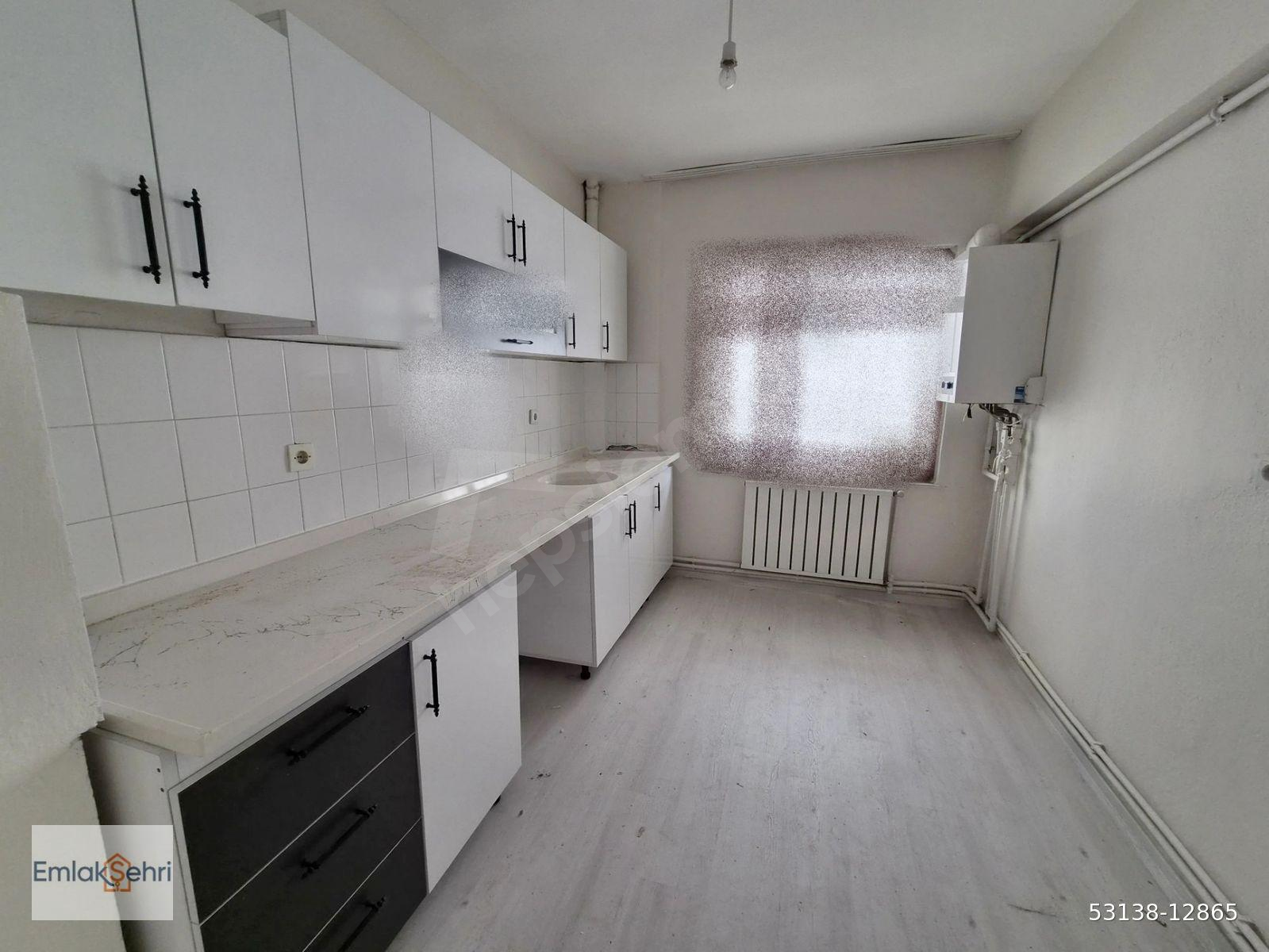 EMLAK ŞEHRİNDEN CADDE ÜZERİNDE KELEPİR 3+1 DAİRE FIRSATI!!!
