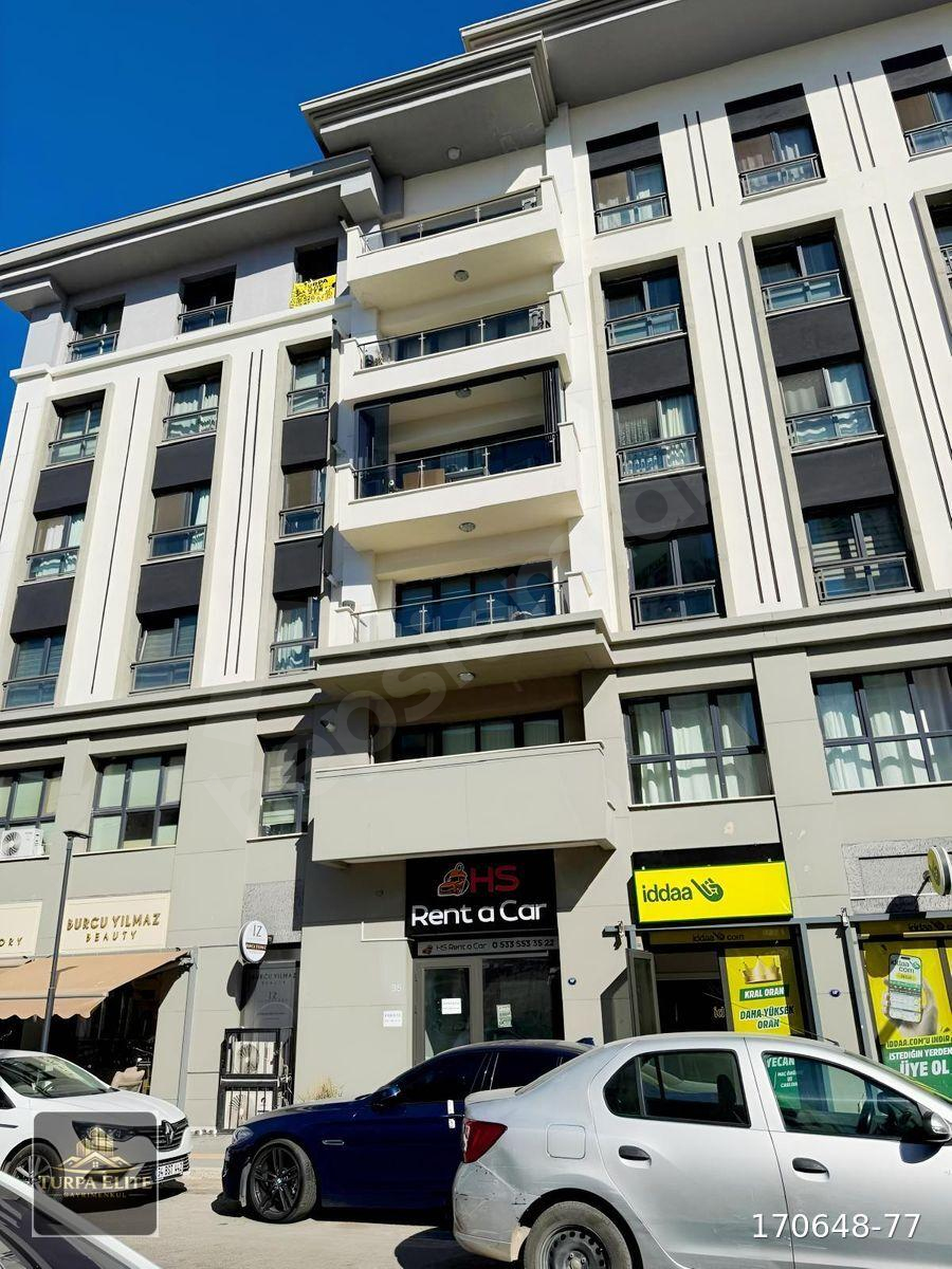 Bayraklı Tokiler'de R blokta Satılık Daire