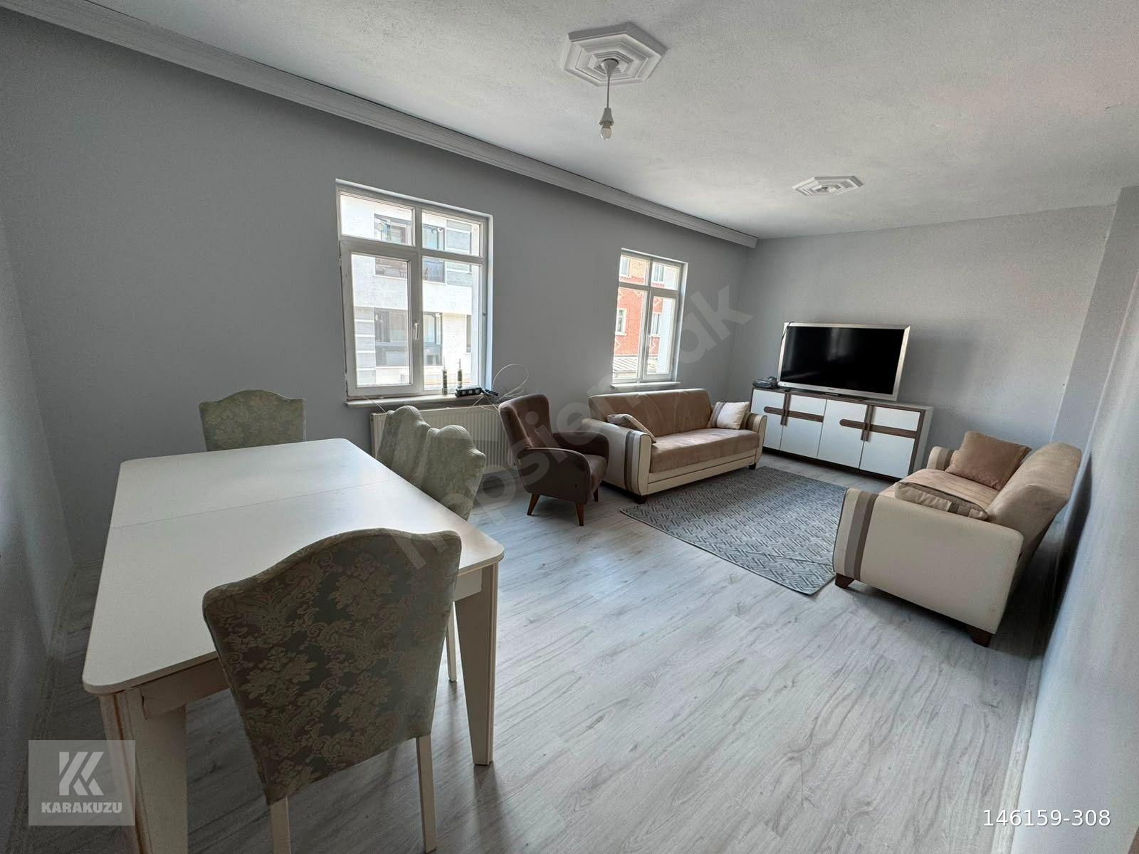 ESOGÜ YÜRÜME MESAFESİ ARAKAT EŞYALI BALKON FIRSAT 2+1 DAİRE KK-3