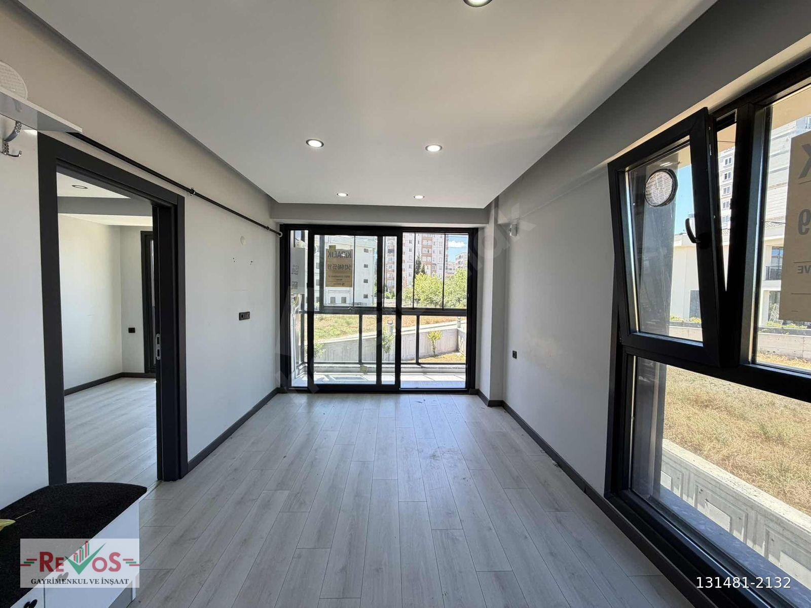 MARMARAGAZIN YANINDA ARAKAT SİTE İÇERİSİNDE 1+1 DAİRE