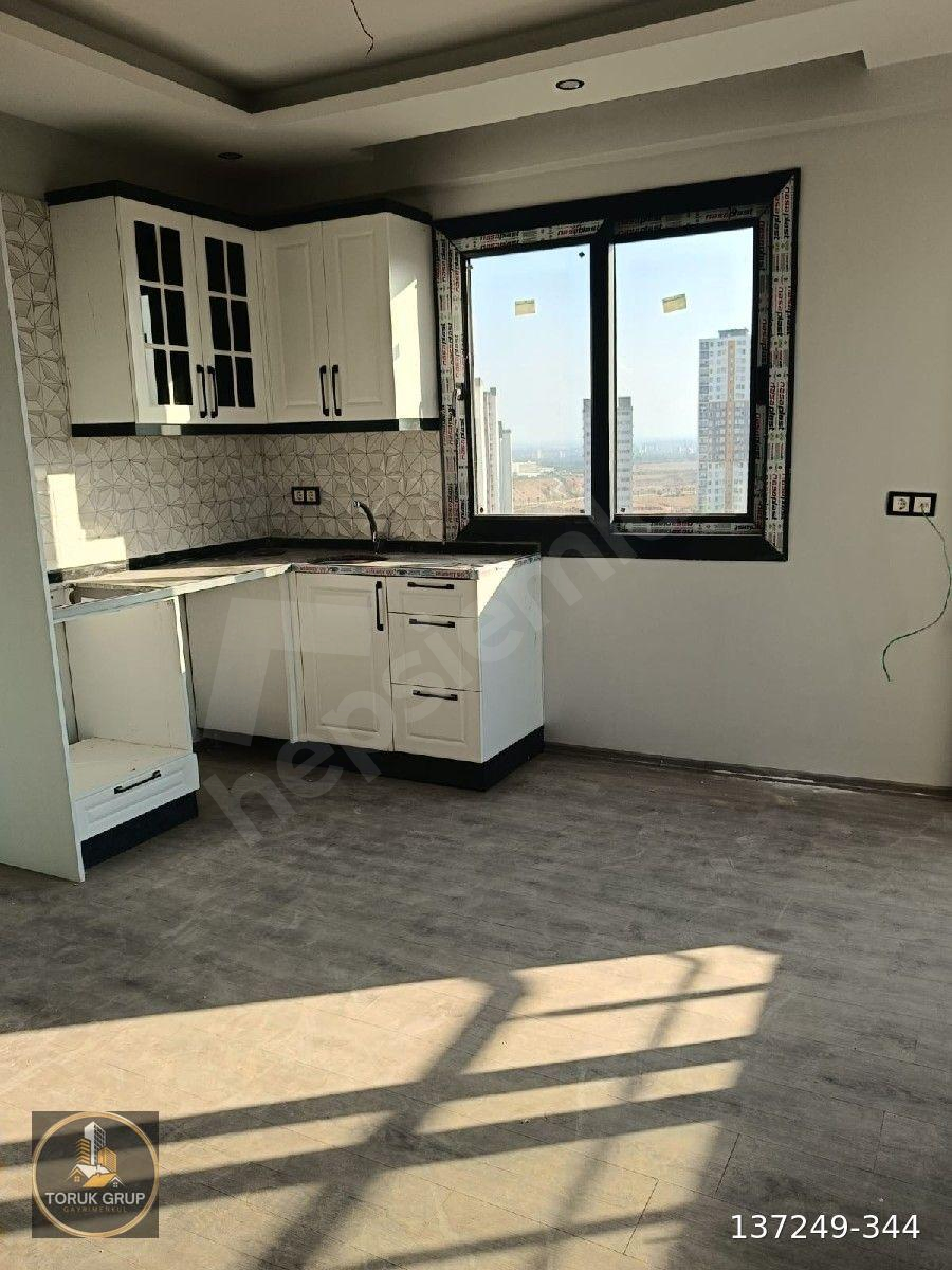 ÇARKIPAREDE 1+1 MEMUR KİRACILI İSKANLI HASARSIZ SATILIK DAİRE