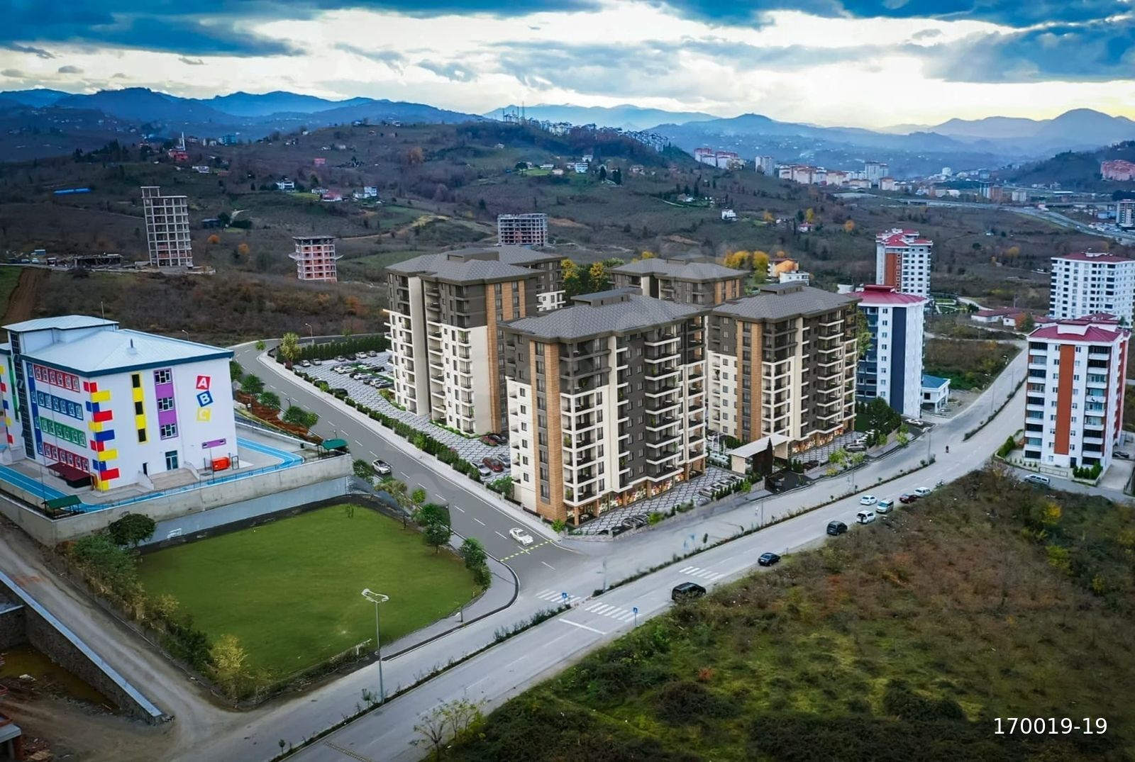 ORDU KARŞIYAKA SİTEDE 3+1 HAVUZLU DENİZ MANZARALI SATILIK DAİRE