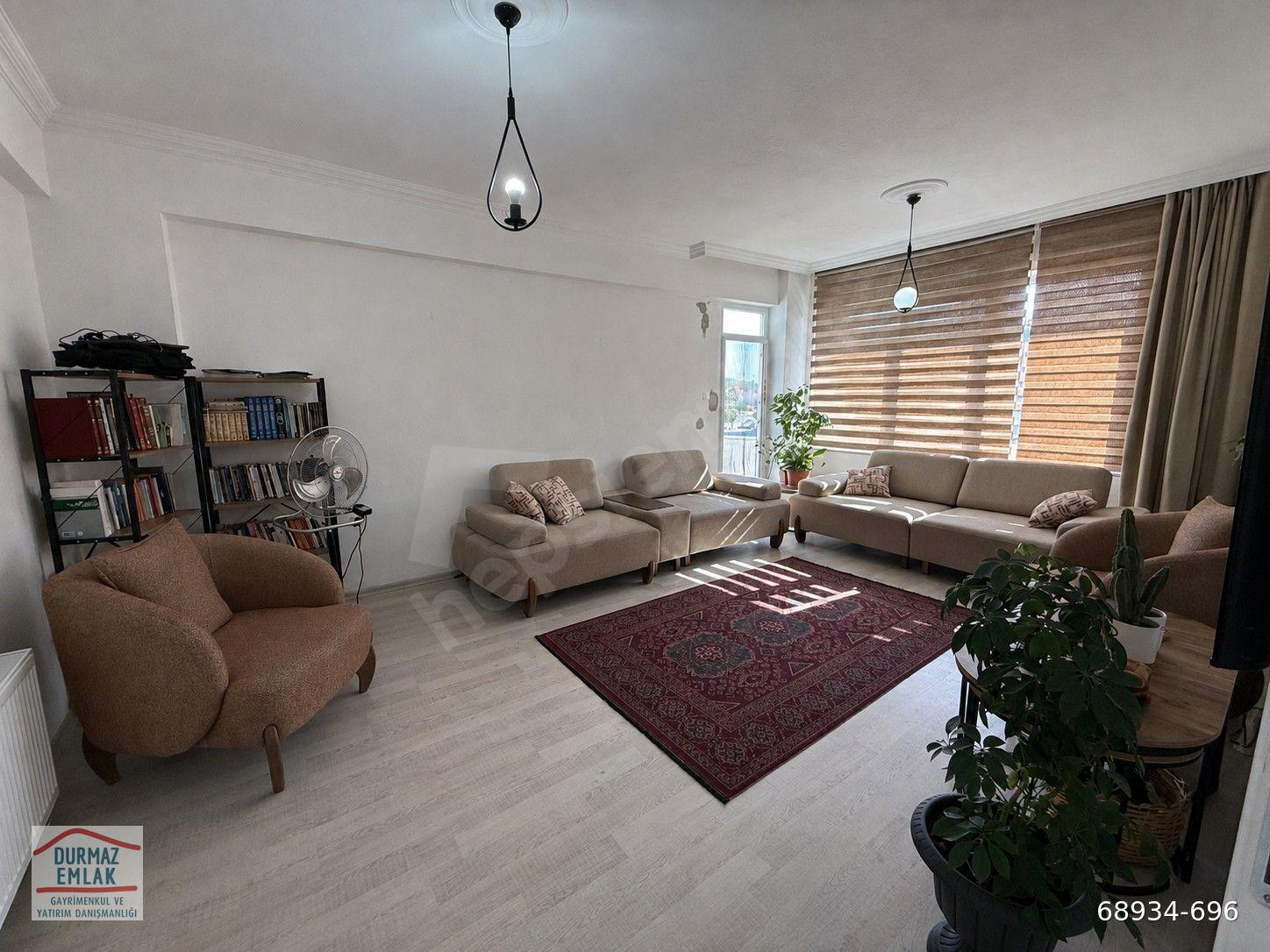 DURMAZ EMLAK'TAN LAPSEKİ DALYANDA DENİZE YAKIN SATILIK 3+1 DAİRE