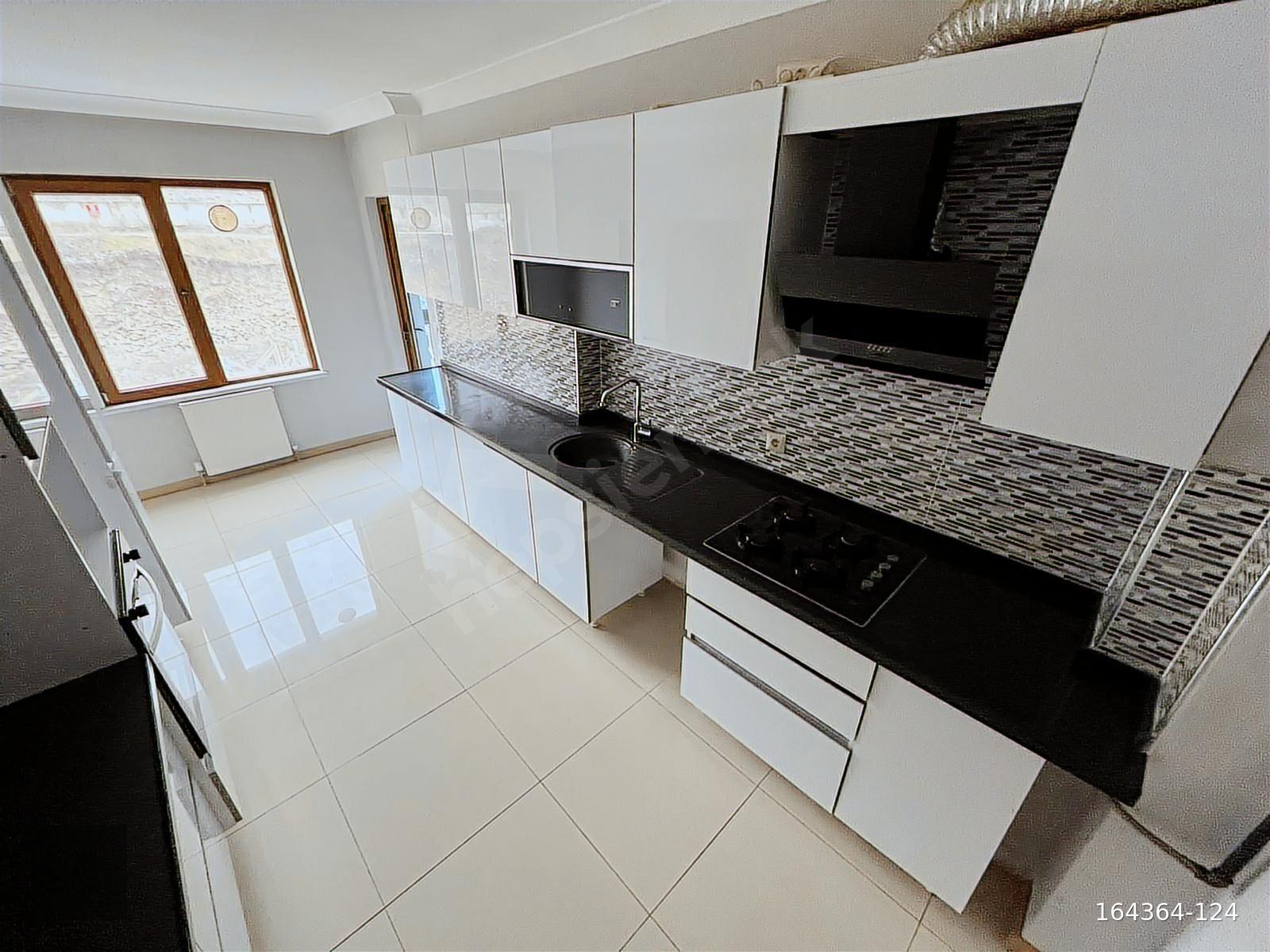 SİTE İÇERİSİNDE GENİŞ VE KONFORLU YAŞAM FULL YAPILI 4+1 DAİRE