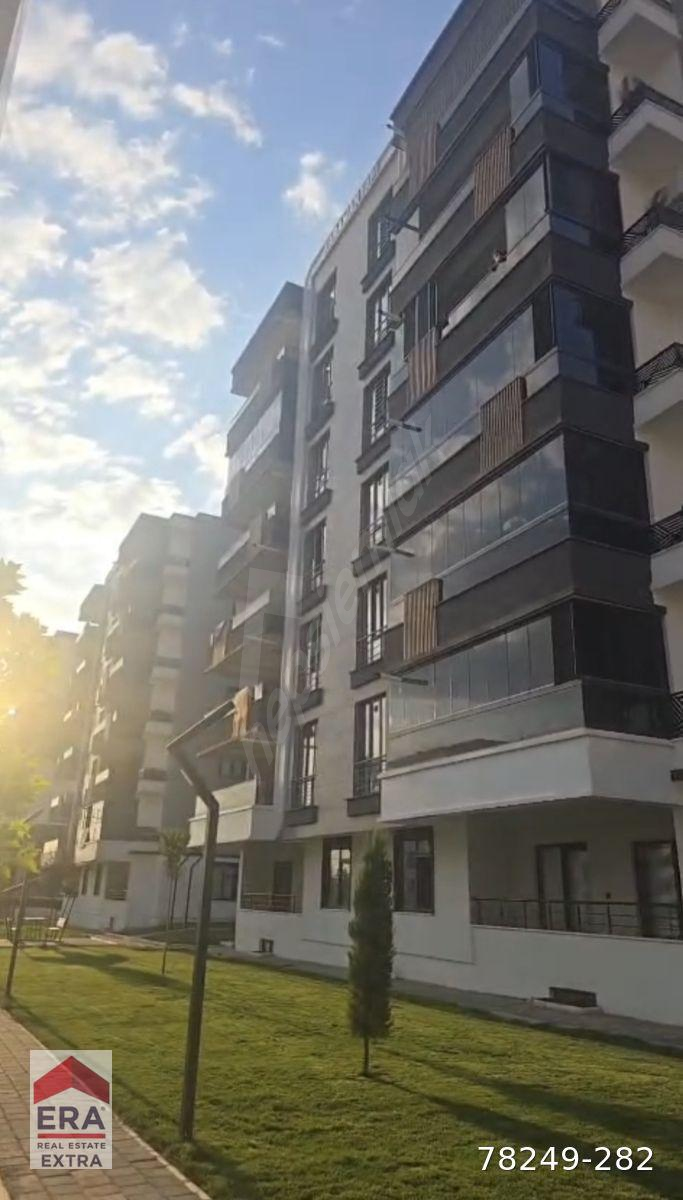 Hasankeyf fenni muayene karşısı 3.5+1 ultra lüks site içi daire