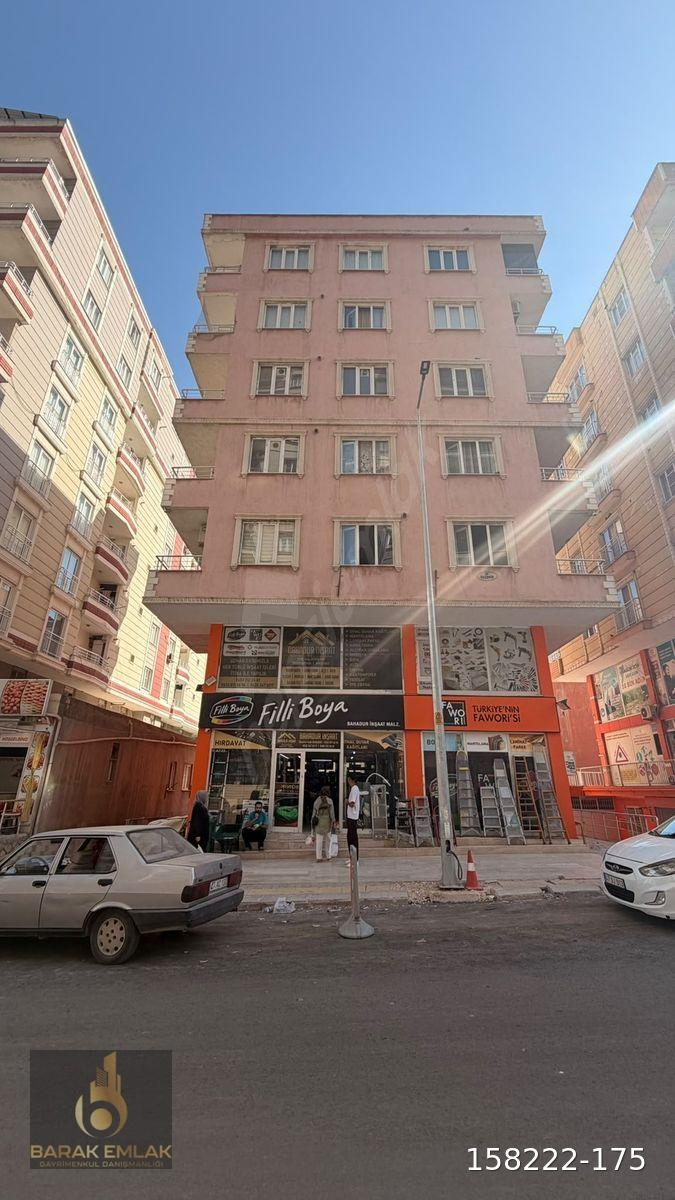 BARAK EMLAK'TAN VALİLİK ARKASI SATILIK 2+1 EŞYALI DAİRE