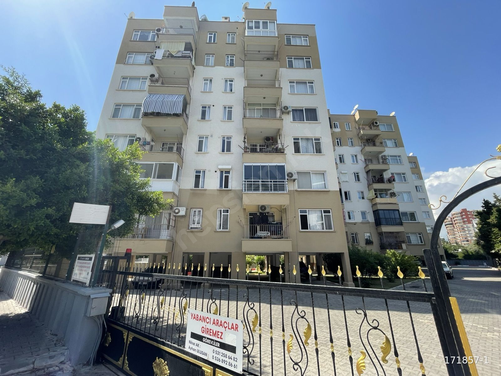 Best Emlaktan satılık 3 oda 1salon
