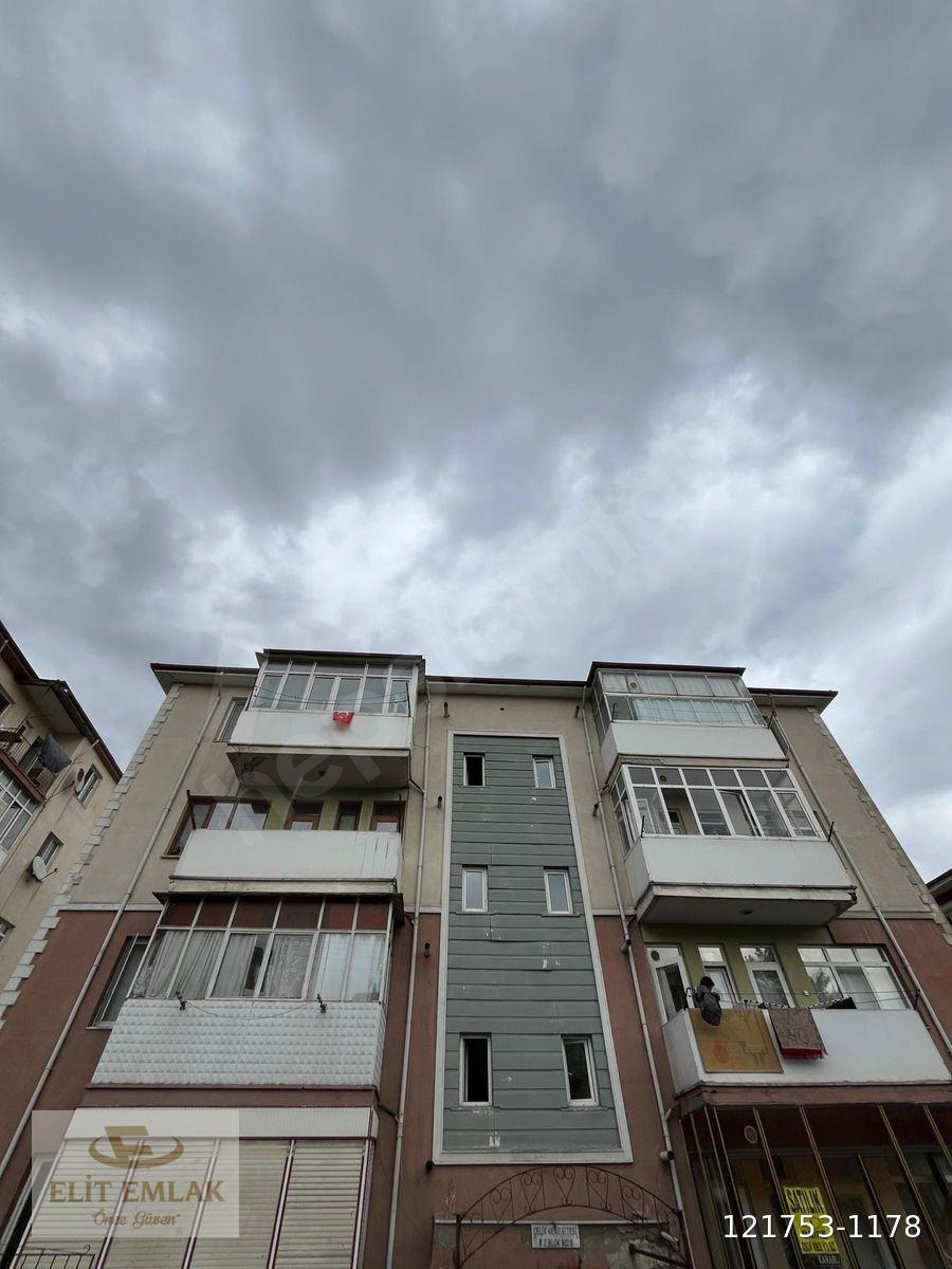 KARABÜK 100.YIL DA SATILIK 3+1 DAİRE ELİT EMLAK TAN