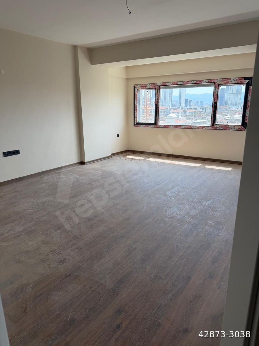 BAYRAKLI MANAV KUYUDA SİTE İÇİNDE 3+1 KİRALIK DAİRE