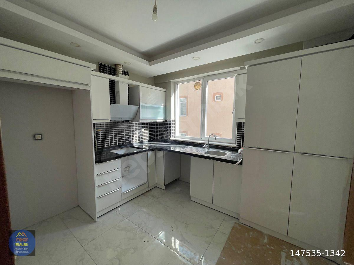 SALI PAZARI BÖLGESİNDE KİRALIK 3+1 DUBKEKS DAİRE
