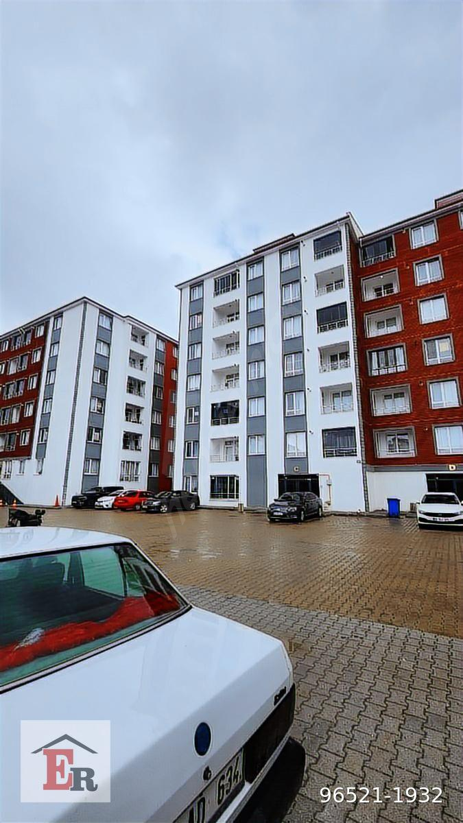 KONUT ER EMLAKTAN MERKEZİ KONUNDA KİRALIK2+1 EŞYASIZ DAİRE