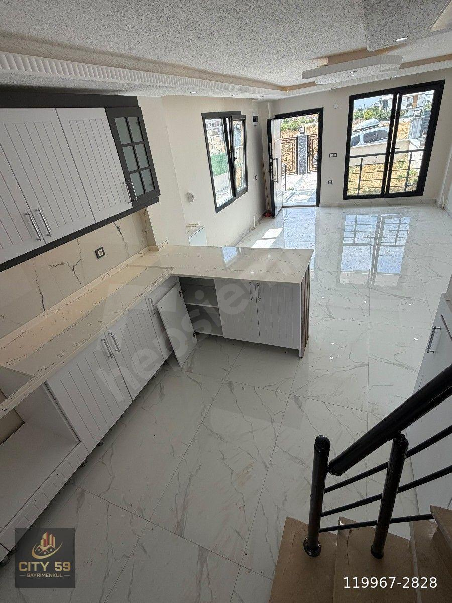 Tekirdağ yeniçiflik mah 3+1 satılık villa