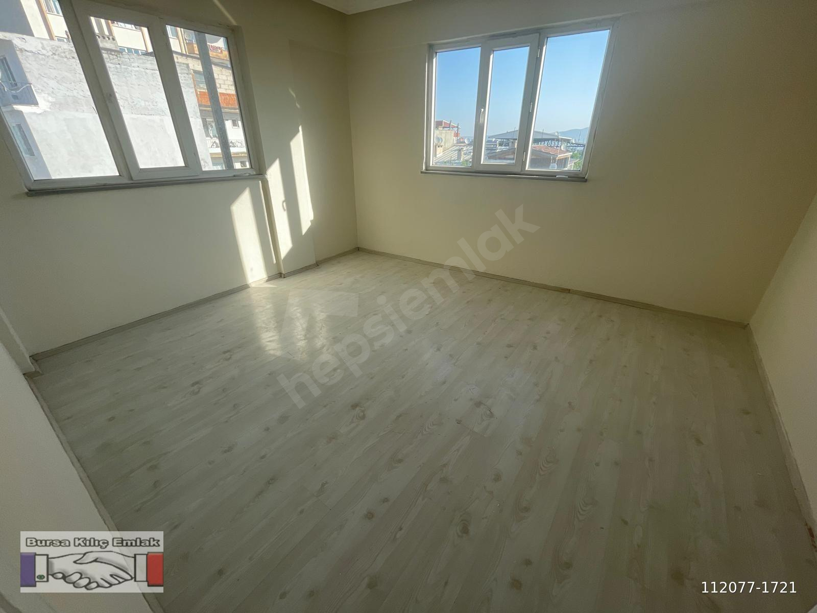 BKEBURSA KILIÇ TAN ORTABAĞLAR MERKEZDE KİRALIK 4.KATTA 2+1 DAİRE