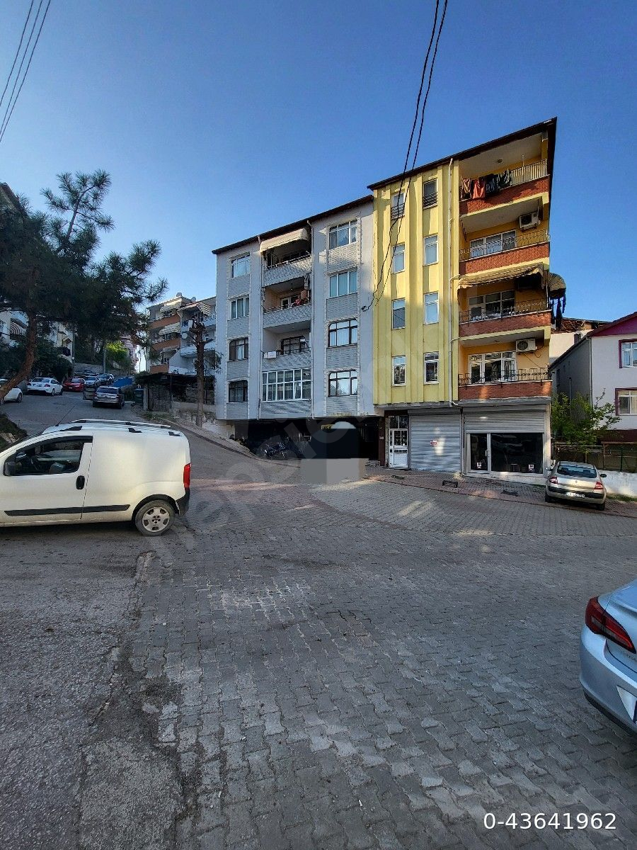 Merhaba Sahibinden Kocaeli İzmit Kuruçeşme merkezde 2+1 Daire Kuruçeşme merkez Cami yanı Satılık