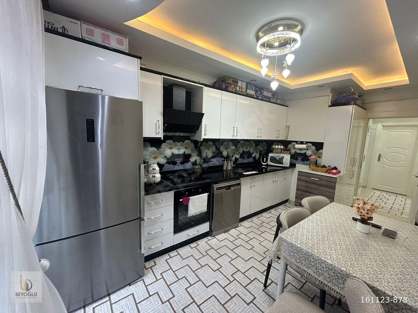 BEYKENT'DE BAKIMLI IŞIL IŞIL PARLAYAN CAM BALKONLU 2+1 DAİRE