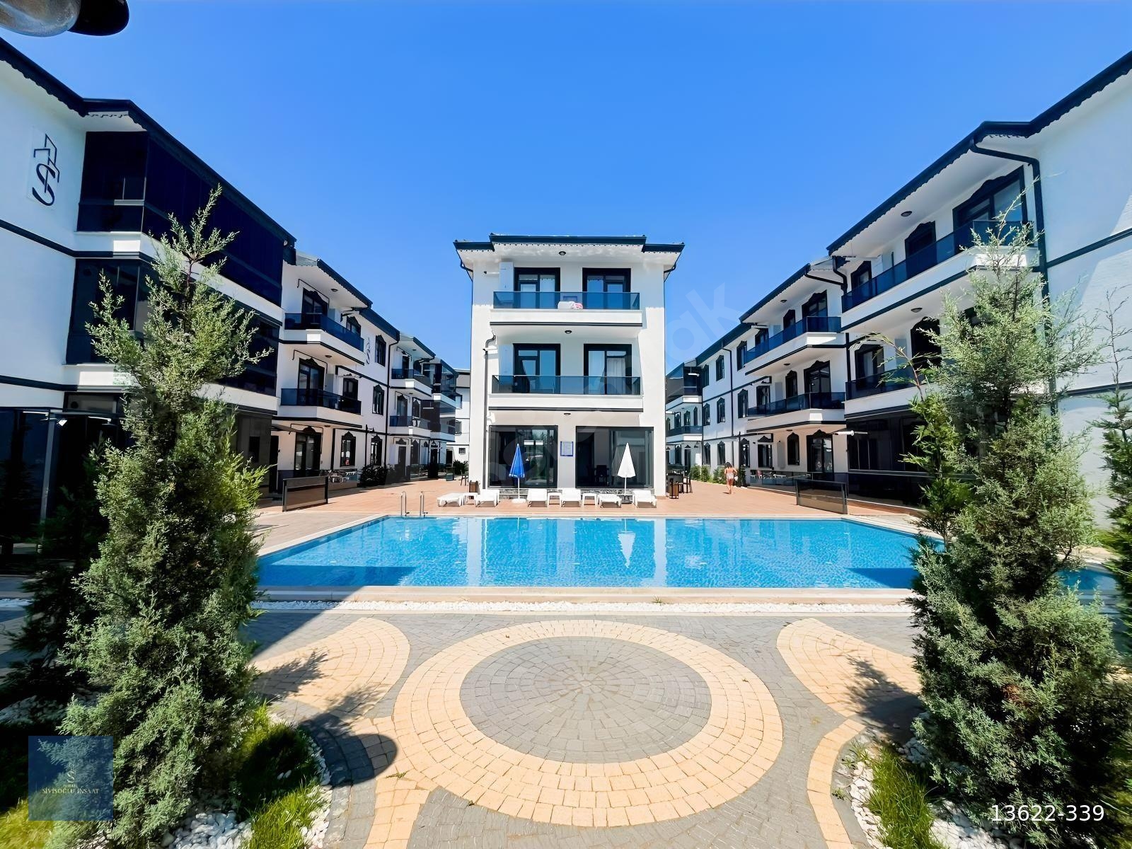 HAVUZLU SİTEDE MUTFAK AYRI ARA KAT DENİZ MANZARALI SIFIR DAİRE !