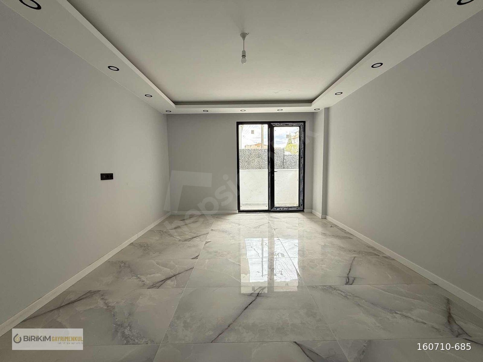 LOKMAN HEKİM CADDESİNE ÇOK YAKIN 2+1 85m² GENİŞ GİRİŞ DAIRE