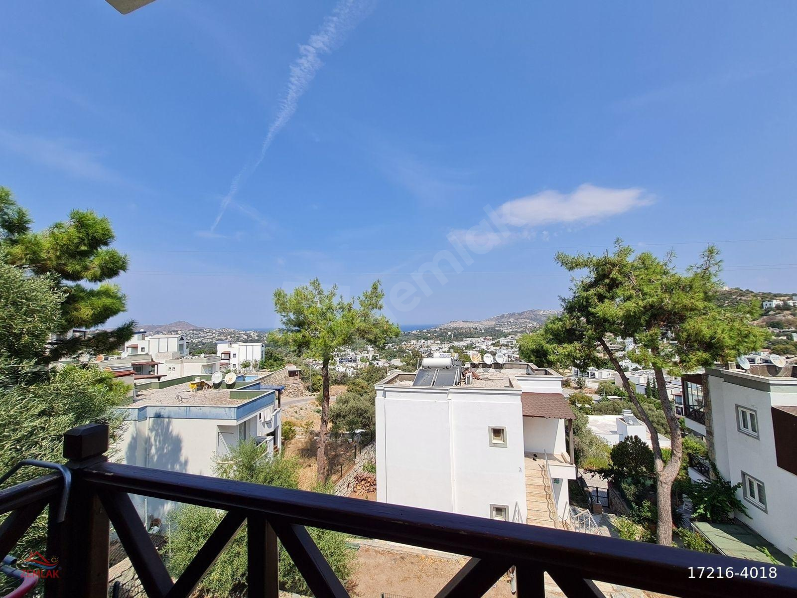 Yalıkavak'ta Satılık Bahçeli Deniz manzaralı daire