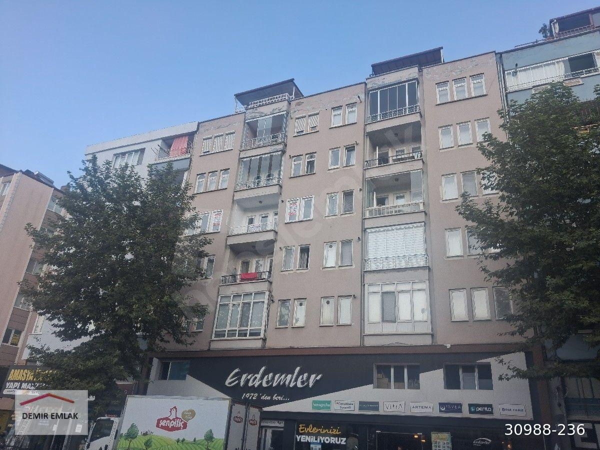 ATATÜRK CADDESİ SATILIK DAİRE
