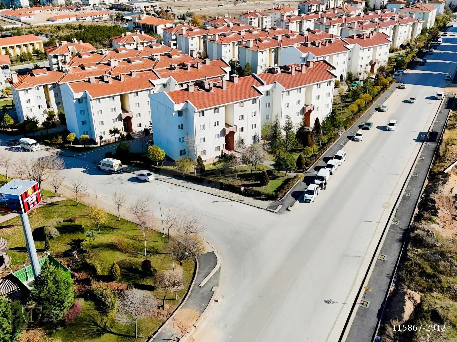 [ İMPARATOR ] VADİŞEHİR'DE CADDE ÜSTÜ ÖNÜ AÇIK 3+1 DAİRE