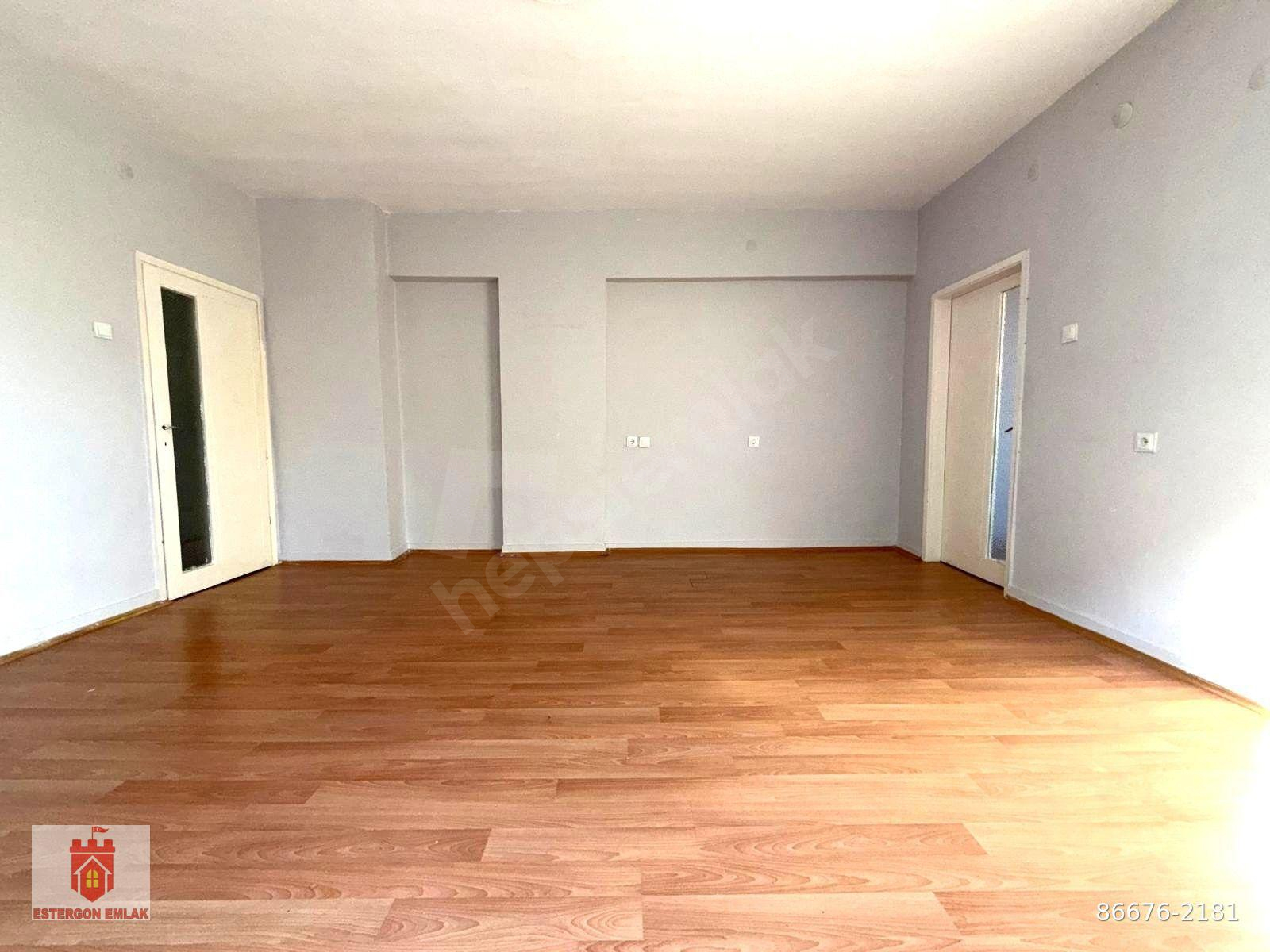 Keçiören Tepebaşı Fatih Caddesi'ne Yakın Kiralık 3+1 Katta Güney Ön Cephe Fırsat Daire
