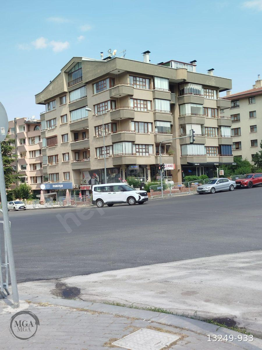 Divan Otel Barış Manço parkı karşısı Kiralık