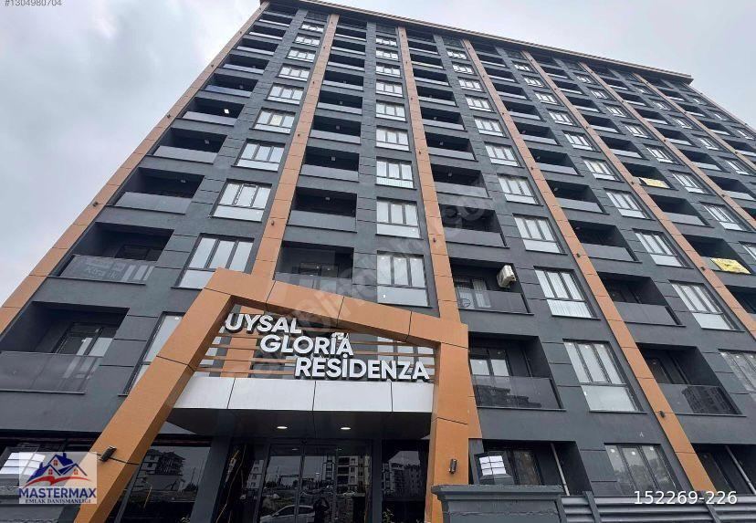 UYSAL GLORİA' DA ARAKAT HAVUZ CEPHE 1+1 SIFIR KİRALIK DAİRE