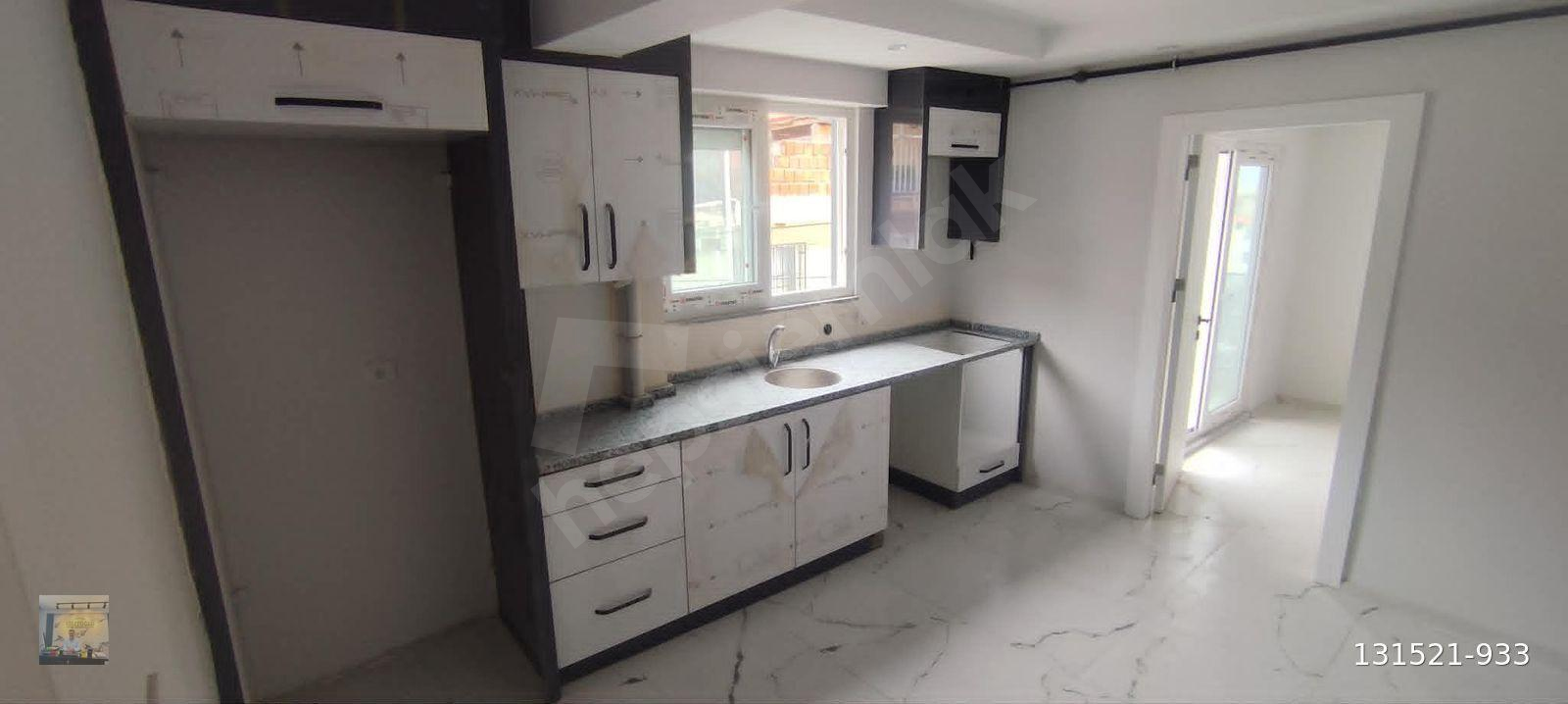 İLBADI MAHALLESİNDE 3 KATLI BİNANIN 2. ARA KATI BALKONLU YERDEN ISITMALI 75 m2 fiyat: 2.250.000 tl