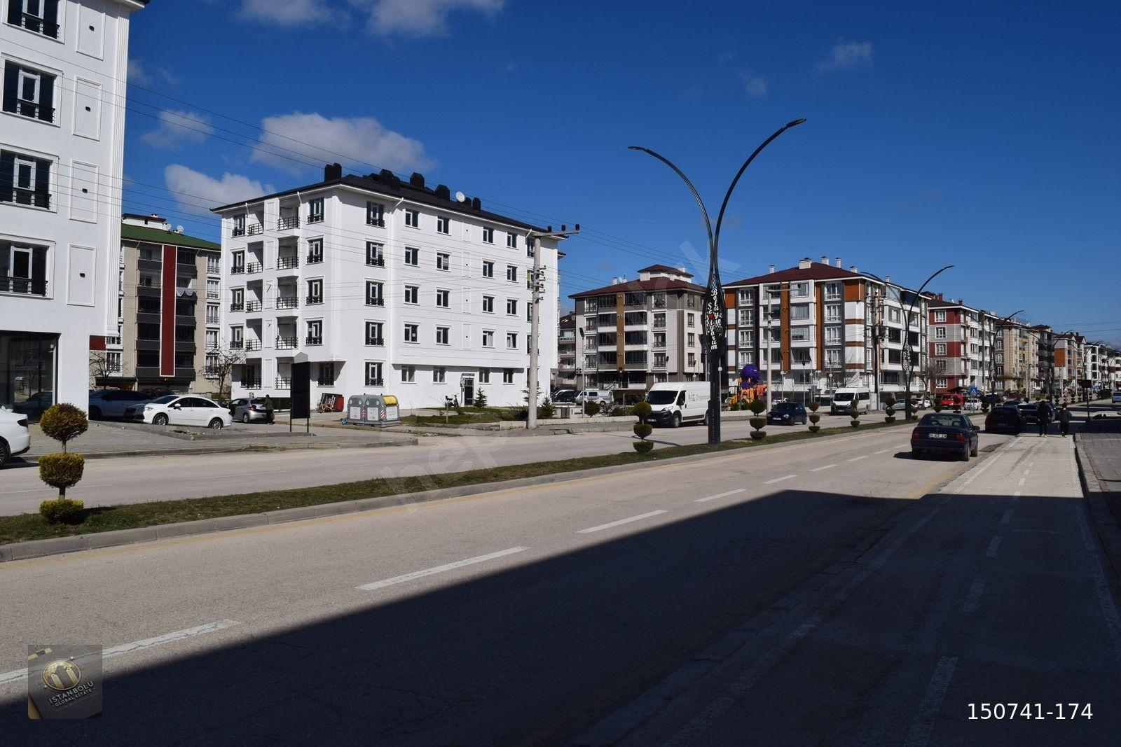 İzzet Baysal'da Satılık Lüks 2+1 Daire,Yerden Isıtmalı, Güney
